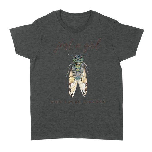 Divesart - Just a girl who love cicadas - Standard Women's T-shirt